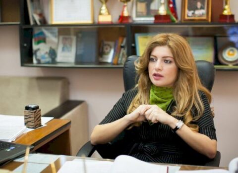 H.Əliyev adına liseyin direktorundan şıdırğı “Toplantı” rəqsi – VİDEO
