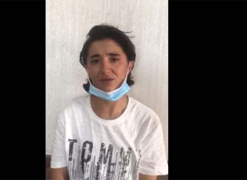Sosial şəbəkələrdə narkotiki təbliğ edən qadın tutuldu – VİDEO