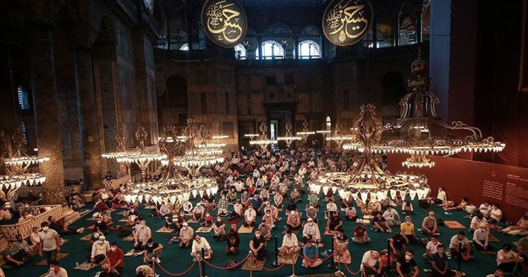 İrandan Türkiyəyə Ayasofya təbriki: “İslami qələbə” İrandan Türkiyəyə Ayasofya təbriki: “İslami qələbə”