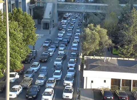 Bakının bəzi küçə və prospektlərində sıxlıq müşahidə olunur – FOTO