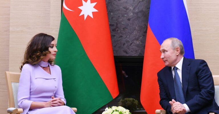 Putin Mehriban Əliyevanı təbrik etdi Putin Mehriban Əliyevanı təbrik etdi