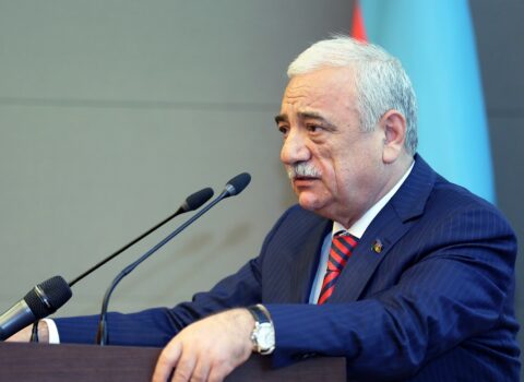“Sanatoriyalarımızda dincəlirlər, sonra da pəncərələri, döşəməni, boruları söküb aparırlar” – Deputat ŞİKAYƏT ETDİ