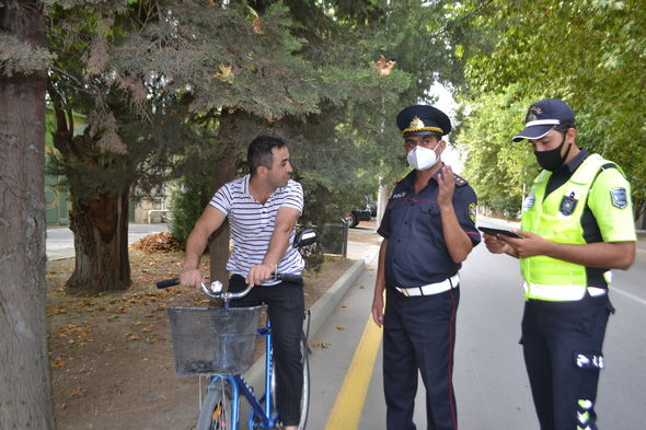 Qaydaları pozan velosipedçilər cərimələnib – FOTOLAR Qaydaları pozan velosipedçilər cərimələnib – FOTOLAR