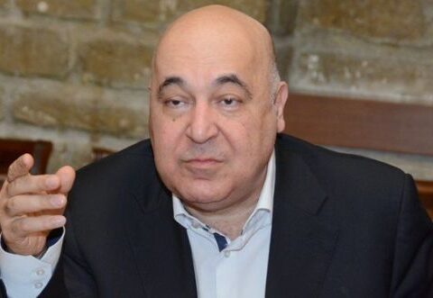 Xalq yazıçısından rus məktəblərinin bağlanmasını istəyənlərə SƏRT SÖZLƏR