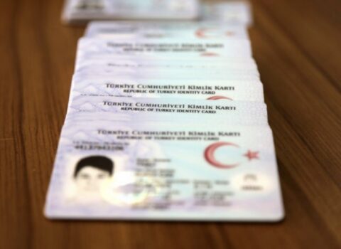 Türkiyədə şəxsiyyət və sürücülük vəsiqələri birləşdirilir