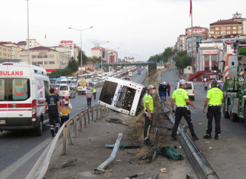 İstanbulda ağır qəza: 11 yaralı – FOTOLAR