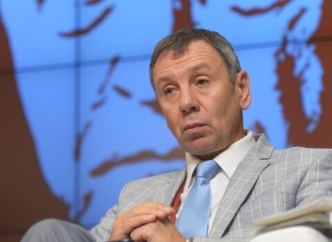 “Rayonları qaytarın, danışıqlar masasına əyləşin” – Politoloq Rusiyanın mövqeyini bəyan etdi