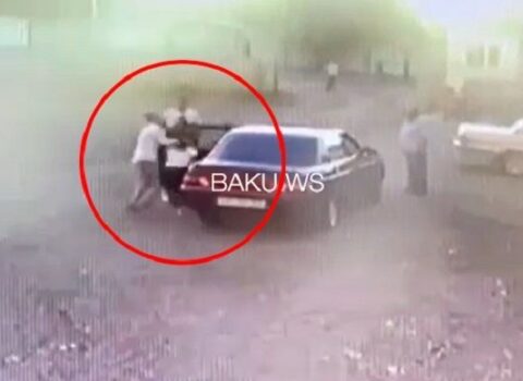 Azərbaycanda oğlan keçmiş sevgilisinə hücum etdi – ANBAAN VİDEO