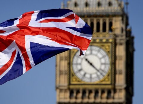 Böyük Britaniya ÜST-ə daha çox maliyyə ayıracaq
