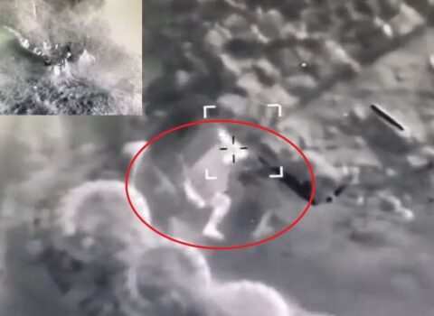 Ordumuzun dron-kamikadzesinin gizlənməyə çalışan düşmənləri məhv etməsinin görüntüləri – ANBAAN VİDEO
