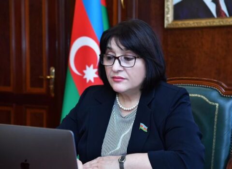 Sahibə Qafarova yüksək bal toplayan abituriyentlərlə görüşdü – FOTO