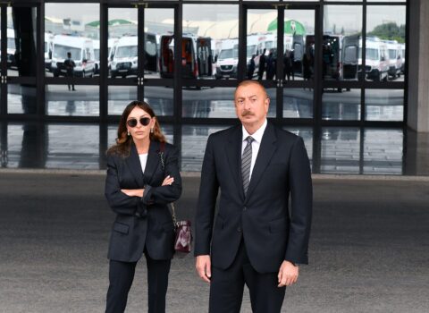 Prezident və xanımı yeni yarımstansiyaların açılışında