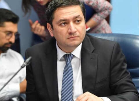 Rəşad Nəsirov: “Paşinyanın bir sıra beynəlxalq platformalarda özünü səriştəsiz və aciz siyasətçi kimi göstərməsi artıq adi hala çevrilib”