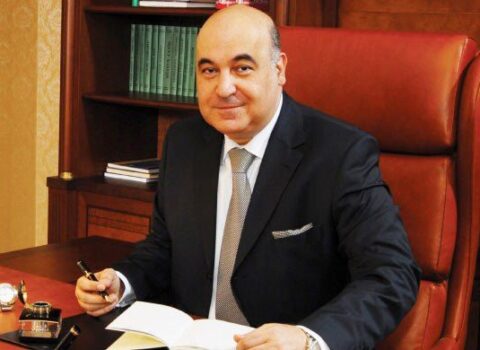“Ermənistanda hamı məni oxuyur, amma bizdə paxıllıq var” – Çingiz Abdullayevlə EKSKLÜZİV MÜSAHİBƏ