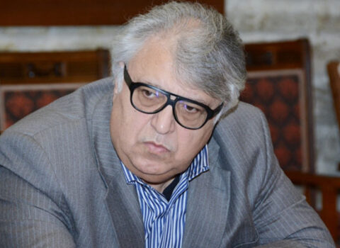 Fərhad Bədəlbəyli iki aydır tələbələrin təqaüdünü vermir – ƏTRAFLI