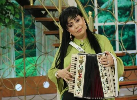 Cəmi iki sənət adamı vida mərasiminə gəldi