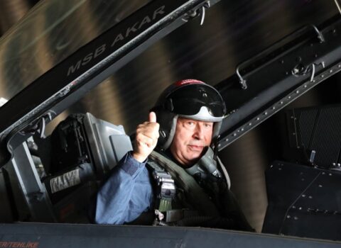 Hulusi Akar Egey dənizi üzərindən “F-16” ilə uçdu – VİDEO