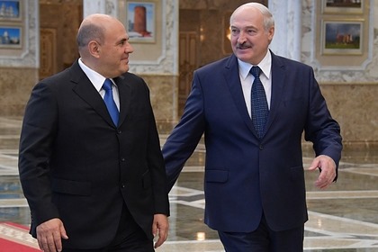 Lukaşenko: “Putin bir kiçik qardaşı kimi mənə…”