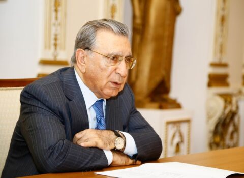 Ramiz Mehdiyev alimlərdən imtahan götürəcək