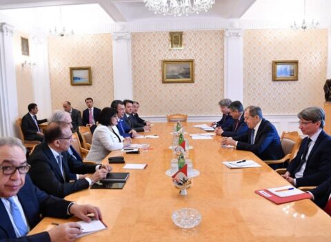 Sergey Lavrov Sahibə Qafarova ilə görüşündə Paşinyanı tənqid etdi – YENİLƏNİB