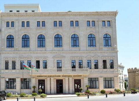 Konstitusiya Məhkəməsindən dünyanın bütün Konstitusiya məhkəmələrinə MÜRACİƏT