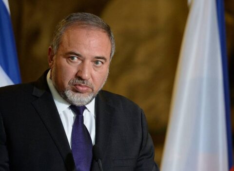 Aviqdor Liberman: “Gəncədə dinc sakinlərin qətlə yetirilməsi insanlıq əleyhinə cinayətdir”