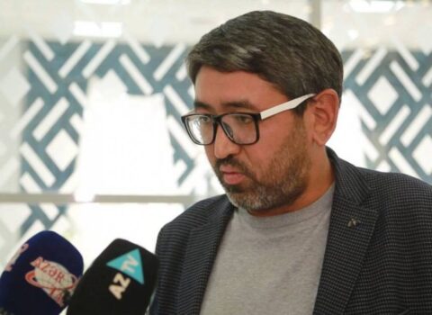 Qazaxıstanlı politoloq: “Azərbaycan öz torpaqlarını və ərazi bütövlüyünü qorumağa çalışır”