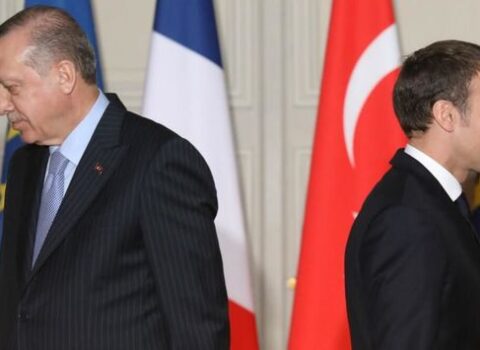 Ərdoğandan Makrona sərt sözlər: “Sən kimsən ki…”