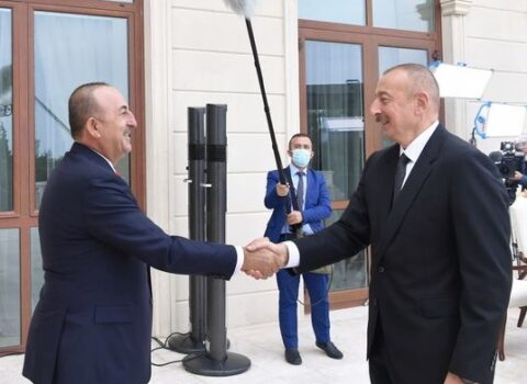 İlham Əliyev Mövlud Çavuşoğlunu qəbul etdi – FOTO