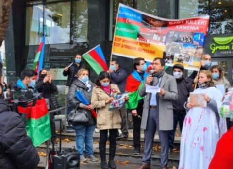 Almaniyanın Bielefeld şəhərində etiraz yürüşü keçirilib – FOTO