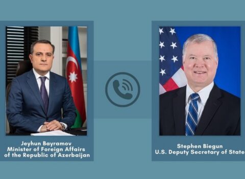Ceyhun Bayramov ABŞ rəsmisini Ermənistanın raket hücumları ilə bağlı məlumatlandırdı