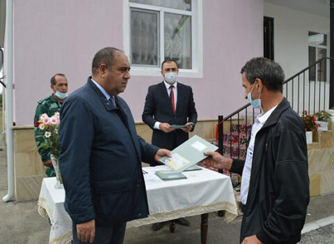 Şəhid ailələrinə yeni fərdi evlər verildi – FOTOLAR