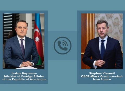 Azərbaycanın XİN rəhbəri fransalı həmsədrlə Gəncəyə raket hücumu barədə danışdı
