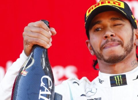 “Formula 1”: Hemilton qələbə sayında Şumaxerlə bərabərləşdi