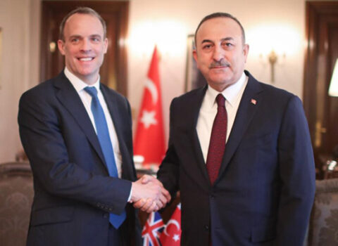 Çavuşoğlu İngiltərə XİN rəhbəri ilə Qarabağdakı durumu müzakirə etdi