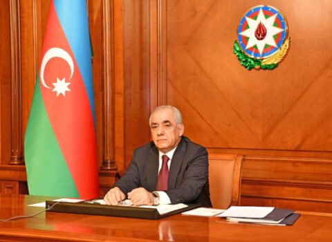 Əli Əsədov Fuad Oktaya zəng vurdu