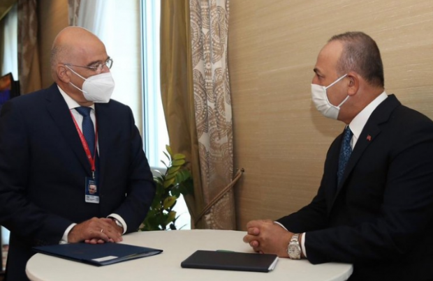 Mövlud Çavuşoğlu Yunanıstanın Xarici İşlər naziri ilə görüşdü Mövlud Çavuşoğlu Yunanıstanın Xarici İşlər naziri ilə görüşdü