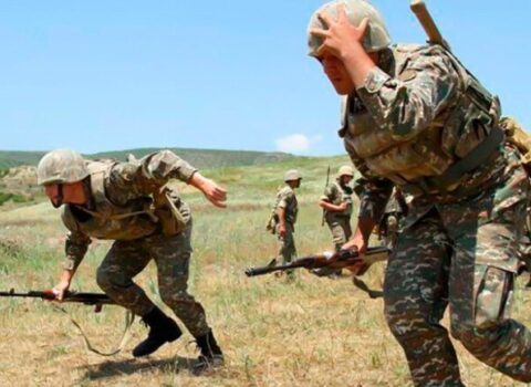 “Reuters”: “Rusiya və Türkiyə Dağlıq Qarabağ münaqişəsində barıtları quru saxlayır”