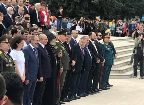 Qulyan: Azərbaycan Ordusunun qarşısını heç cür ala bilmirik