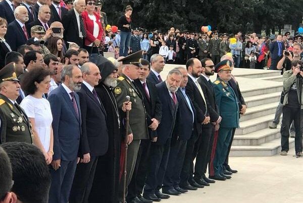 Qulyan: Azərbaycan Ordusunun qarşısını heç cür ala bilmirik Qulyan: Azərbaycan Ordusunun qarşısını heç cür ala bilmirik