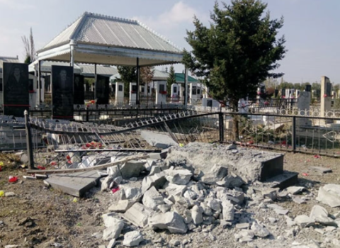 Qəbiristanlığın vurulması nəticəsində ölənlərin sayı artdı – FOTOLAR