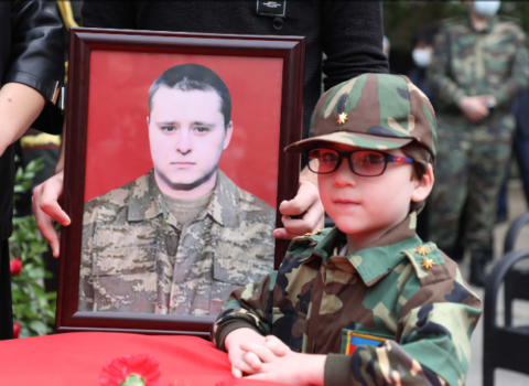 Şəhidimiz Dmitri Solnsev dəfn edildi – FOTOLAR – YENİLƏNİB