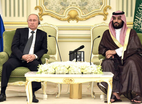 Putin şahzadə Salmanla enerji bazarındakı vəziyyəti müzakirə etdi