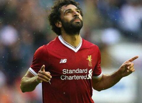 Müsəlman futbolçu “Liverpul”un tarixinə düşdü