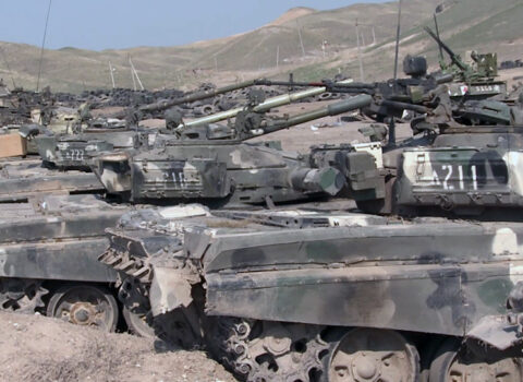 Düşmənin daha bir neçə tankı hərbi qənimət kimi götürüldü