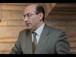 Ermənistan səfirinin agentləri Məhəmməd peyğəmbəri təhqir etdilər – Tallində böyük qalmaqal