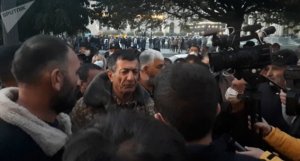 Paşinyanın tərəfdarları və əleyhdarları etiraza çıxdılar – FOTO