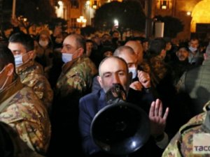 Paşinyan tərədarlarına müraciət etdi: xalqıma xəyanət etməyəcəyəm | KONKRET