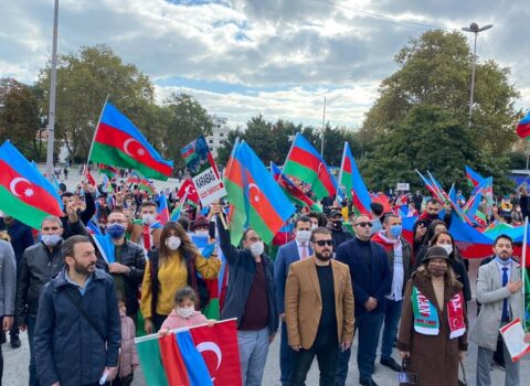 İstanbulda Şuşanın azad olunması münasibəti ilə aksiya keçirilib