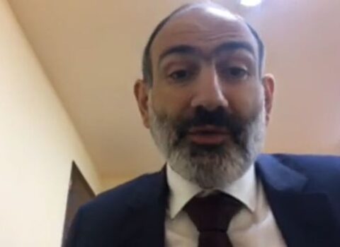 “Xaricdə adalar, malikanələr, evlər aldınız, İsveçrə banklarında pul yığdınız” – Paşinyan